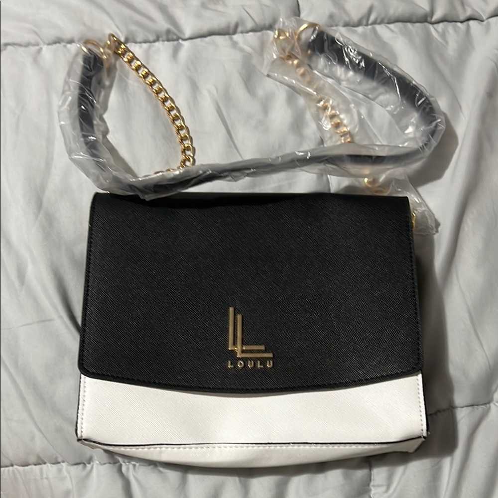Ulu Black and White Crossbody Bag with Gold Chain